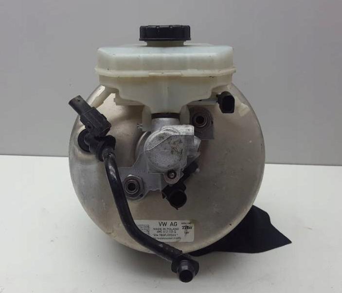 Posilovač Pumpa brzdová AUDI Q8 4M0612103Q