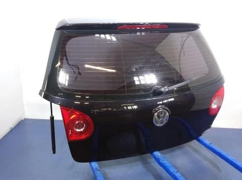 VW GOLF V 3D zadná kapota kufra LC9Z