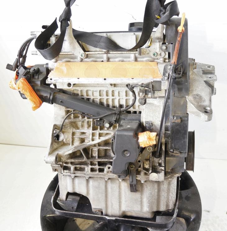 Motor 1.4 16V GOLF IV AUDI A3 SKODA OCTAVIA AXP
