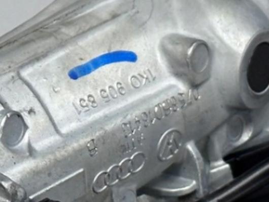 AUDI Q3  spinačka + kľúč  5K0905865: