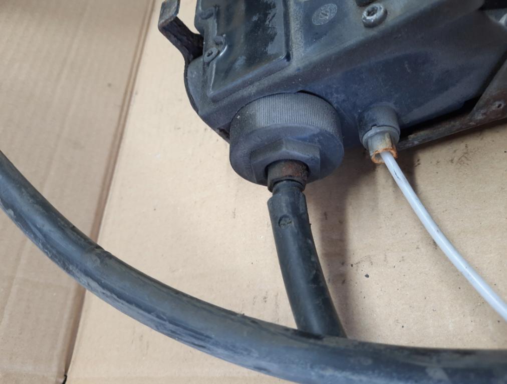 BRZDA: ručný RENAULT ESPACE IV LIFT 8200611957