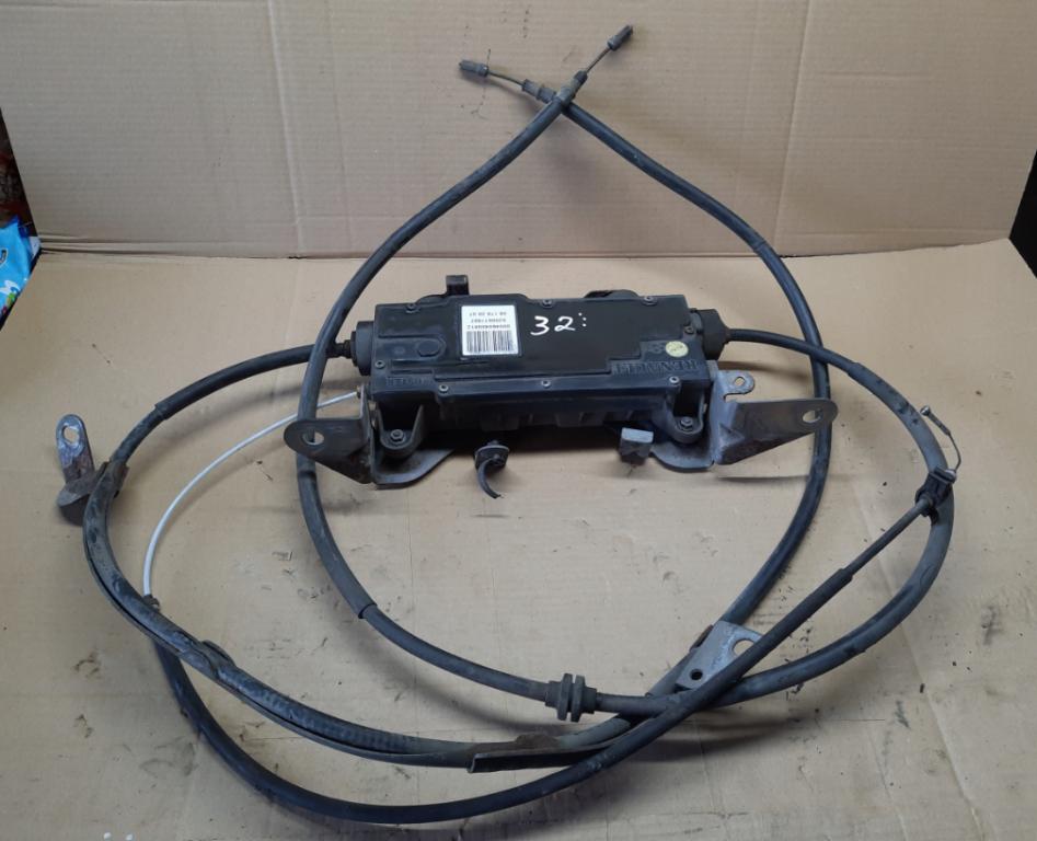 BRZDA: ručný RENAULT ESPACE IV LIFT 8200611957