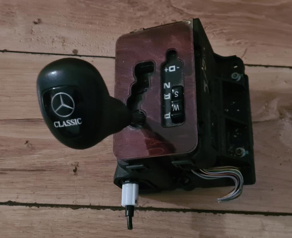 MERCEDES W210 LIFT Kulisa ZVEDÁK PP210267075