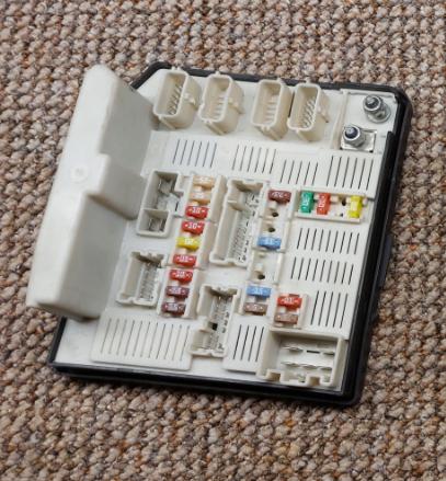 modul  Riadiaca jednotka USM RENAULT  8200481867G: