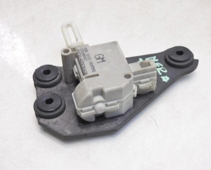 Teleskop zámku dverí zad OPEL MERIVA A LIFT 13199007