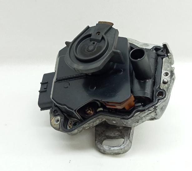rozdělovač - NISSAN ALMERA N15 1.4 D4T97-02 22100-2N300