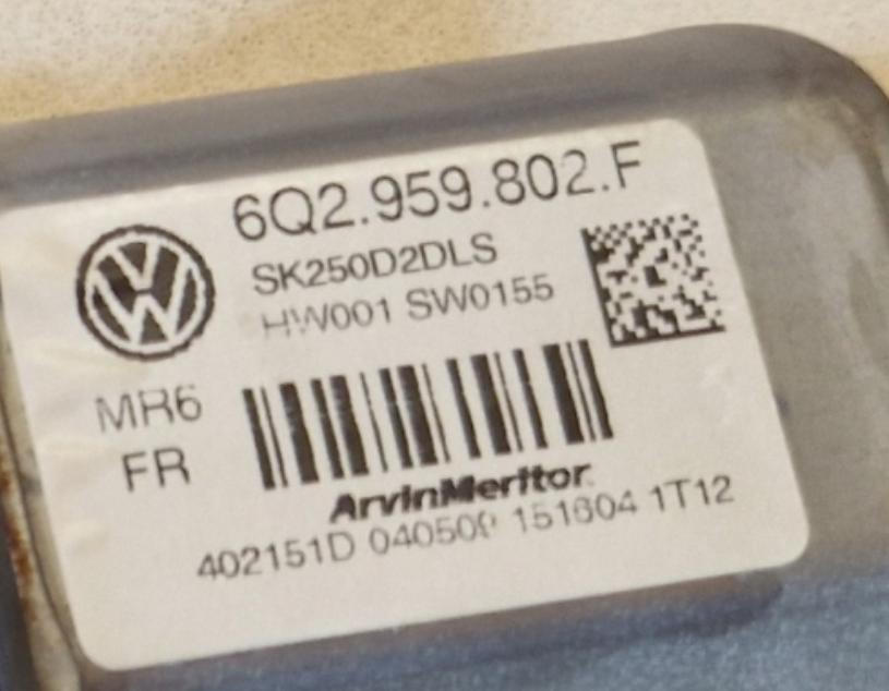 motorek okna levý přední část SKODA FABIA 6Q2959802F