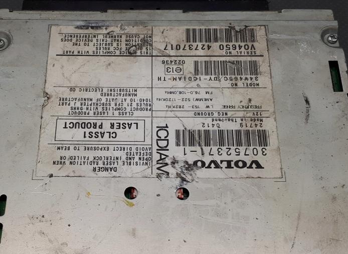 30752371-1 Radio CD Volvo S40 II V50 C30 06r: --KOD NEMAME--