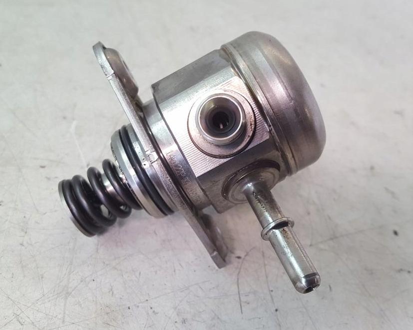 pompa čerpadlo:  Ford Focus MK3 1,0 CM5G-9D376-GA