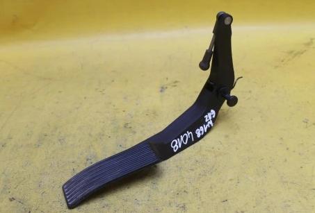 Potenciometer pedal plynového pedálu W168