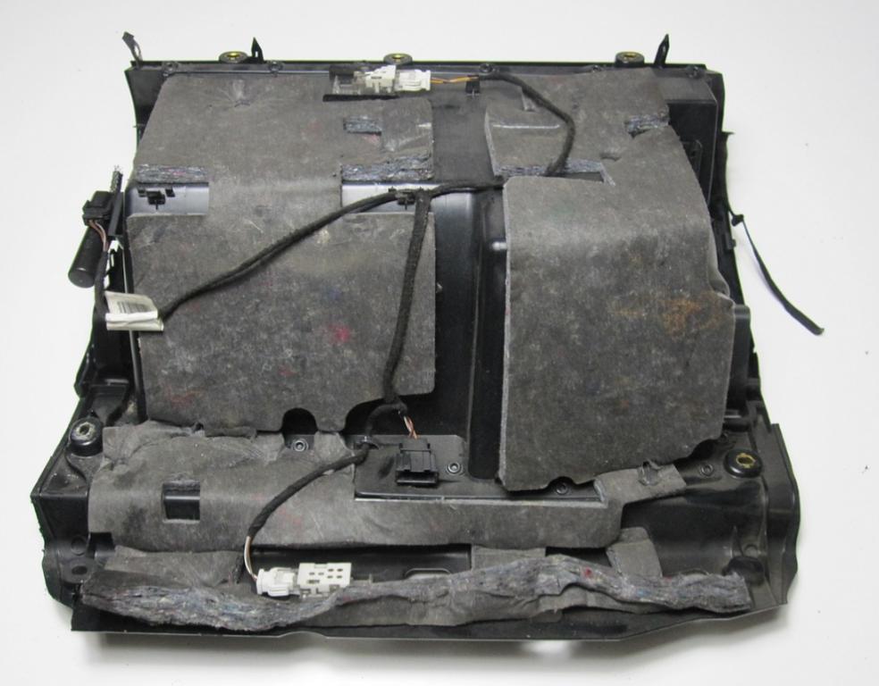 Priehradka, kastlík spolujazdca pravy AUDI A3 8P 05R  8P1857035G 6PS