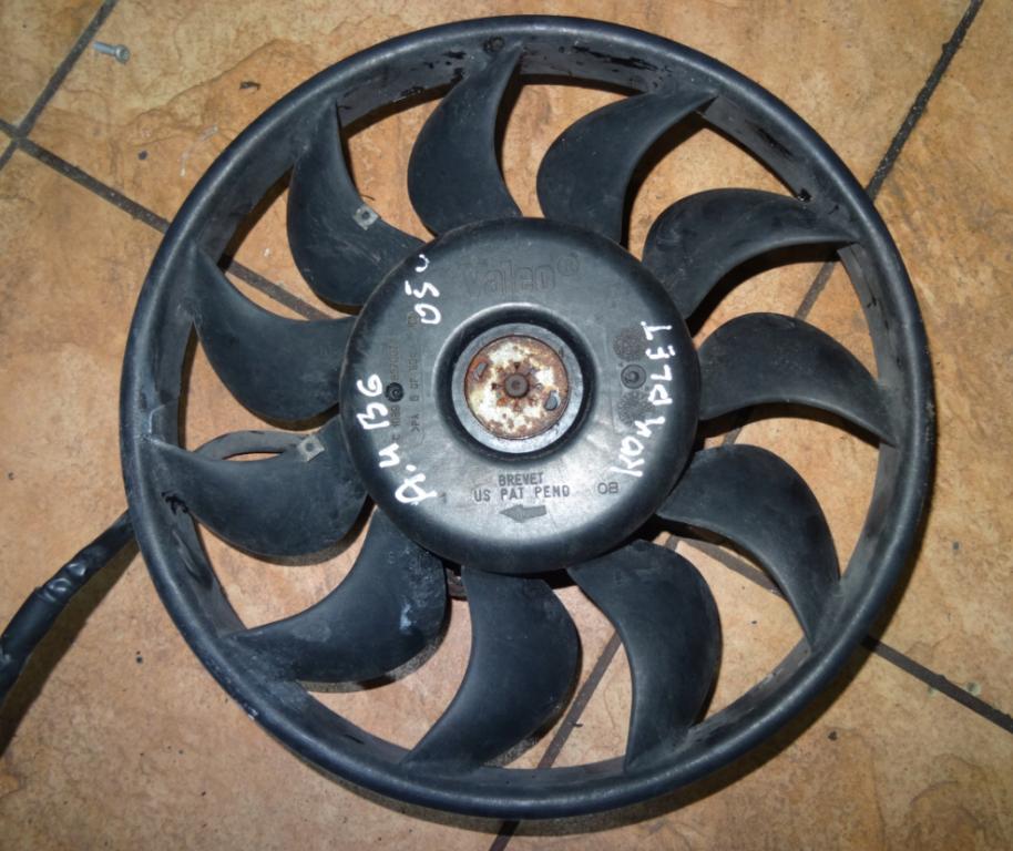 AUDI A4 B6 2.5TDI 05' Ventilátor Modul 8E0959501F