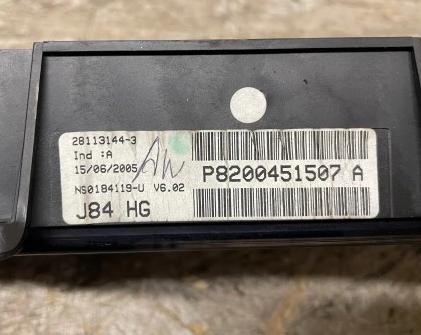 Hodiny: prístrojovka/ budíky Renault Scenic 2 II P8200451507A