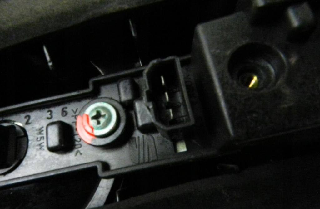 Svetlo pravé zadné kapota IBIZA III 5D 6l6945094f