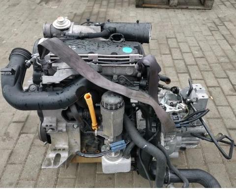 motor KOMPLETNÍ: SEAT LEON VW GOLF IV 1.9 TDI ARL 110KW/150HP  ( bez prevodovky )