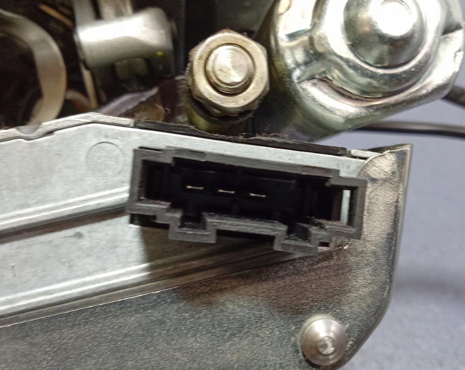 AUDI A8 D3 Hriadeľ, tyč volantu 4E0905852E