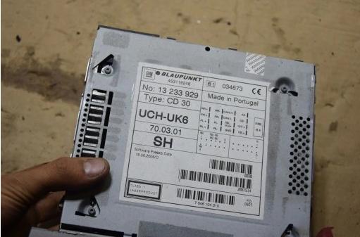 radio CD OPEL VECTRA C MERIVA A 13233929