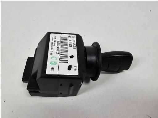 MERCEDES W169 spinačka + kľúč 1695452308