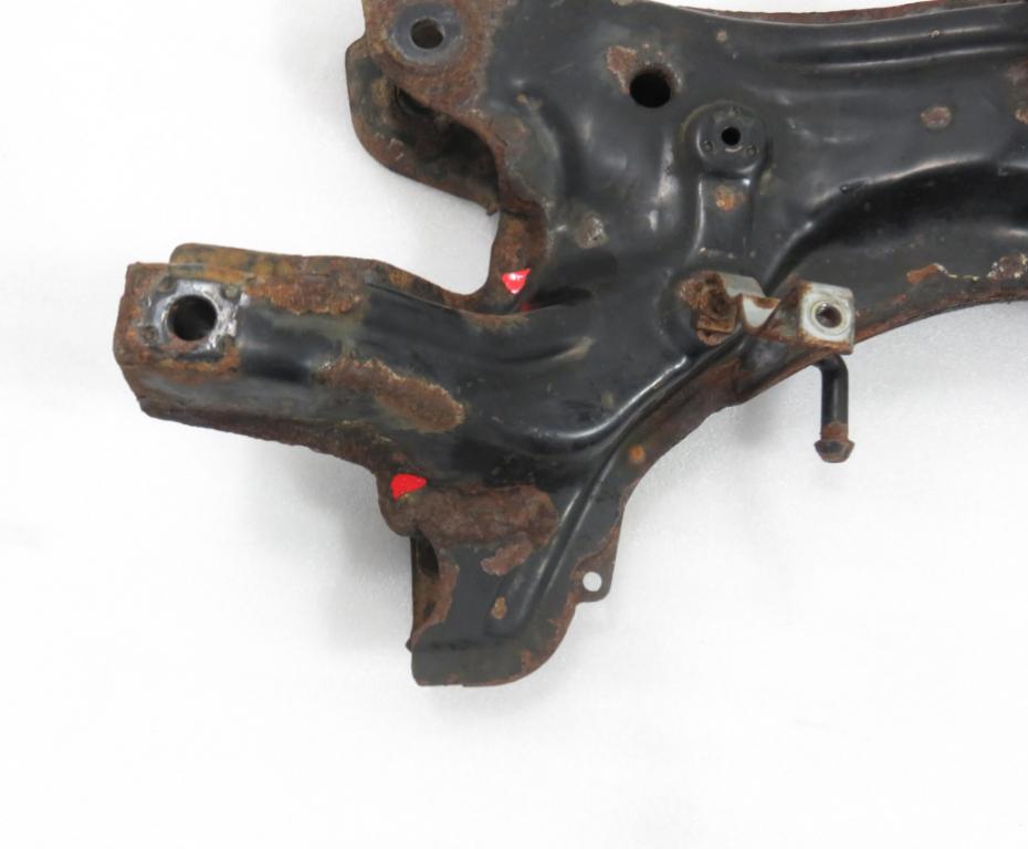 - predný VW POLO III  1.4 60