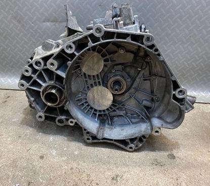INSIGNIA Prevodovka - 2.0 Turbo 4X4 F40 manuálne