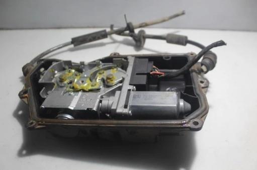 BRZDA: ručný elektrický BMW 7 730D E65 3.0D:
