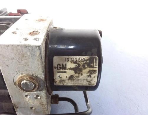 OPEL ASTRA H Pumpa ABS 13213610