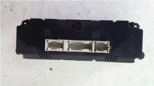 Panel: klimatizácie Mercedes W251 3,0 CDI