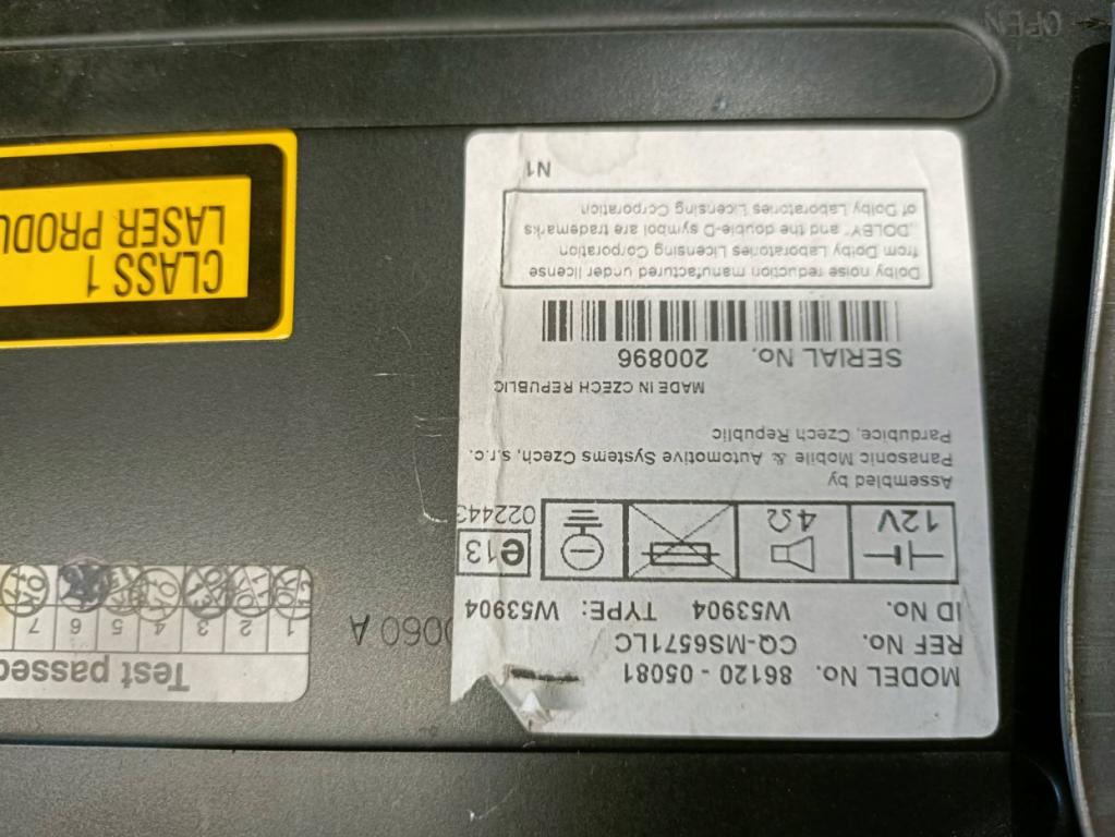 RADIO Panel TOYOTA AVENSIS 86120-05081