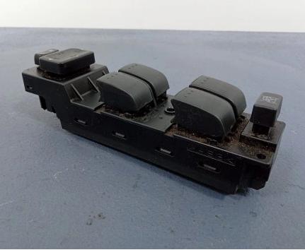 MAZDA 5 I CR Panel okien ľavy predný CC2966350A
