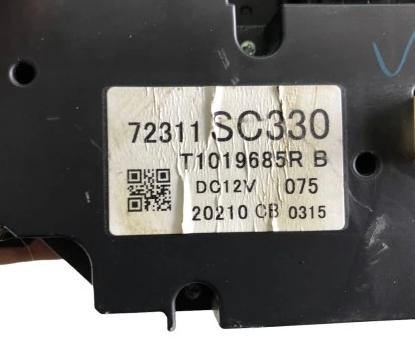 SUBARU FORESTER: Panel klimatizácie 72311SC330