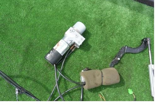 hyd.piest elektrický dverí MERCEDES ML W164 LIFT  A1648002848:  A1648003048: