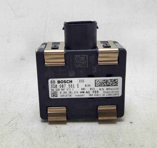 VW PASSAT B8 SKODA  RADAR: ACC: distronic senzor 3Q0907561E