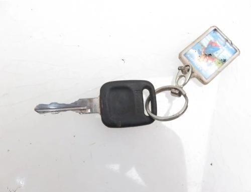 spinačka AUDI 80  893905851