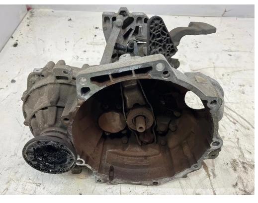 Prevodovka SEAT LEON 5F 1.6 TDI MANUALNA  2016