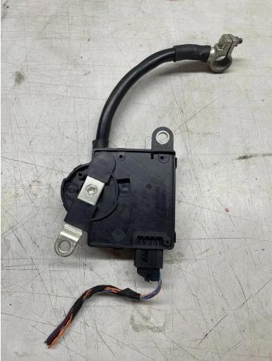 AUDI A6 C6 4F0 Modul akumulátora svorka 4F0915181B