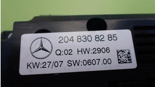 Panel kúrenia klimatizácie MERCEDES W204