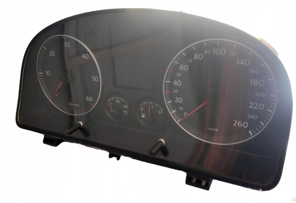 VOLKSWAGEN Touran Prístrojová doska 362541 km 2,0 Tdi: