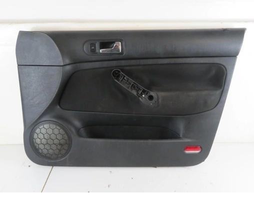 čalúnenie pravy predný VW GOLF IV