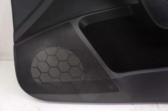 Škoda Octavia III - dvere v pravo: Predné