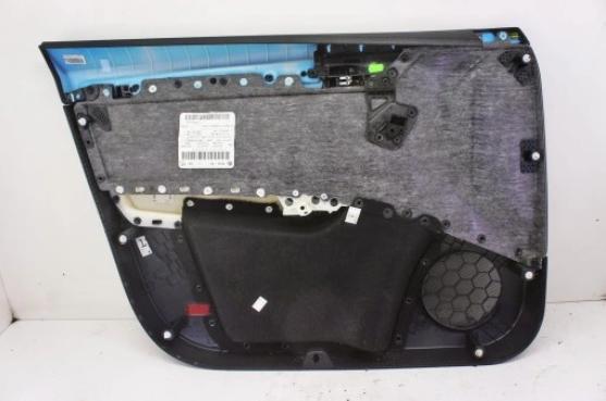 Škoda Octavia III - dvere v pravo: Predné