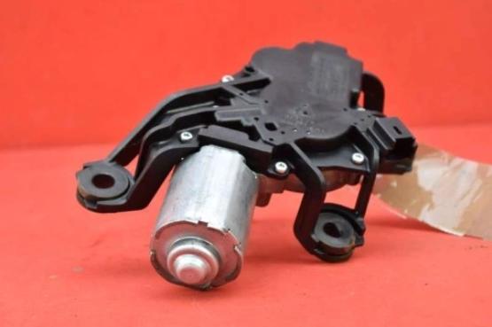 Motorček stierače zad 8200080900 RENAULT MEGANE 2 II 5D hatchback 02R