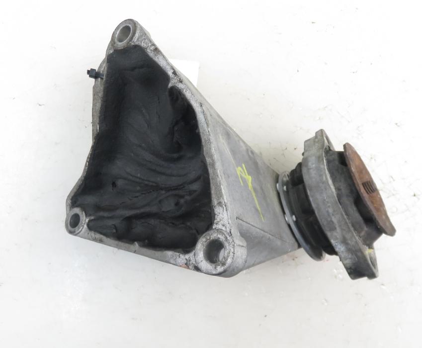 držák převodovky VW PASSAT B5 1.9 TDI 8D0399114S