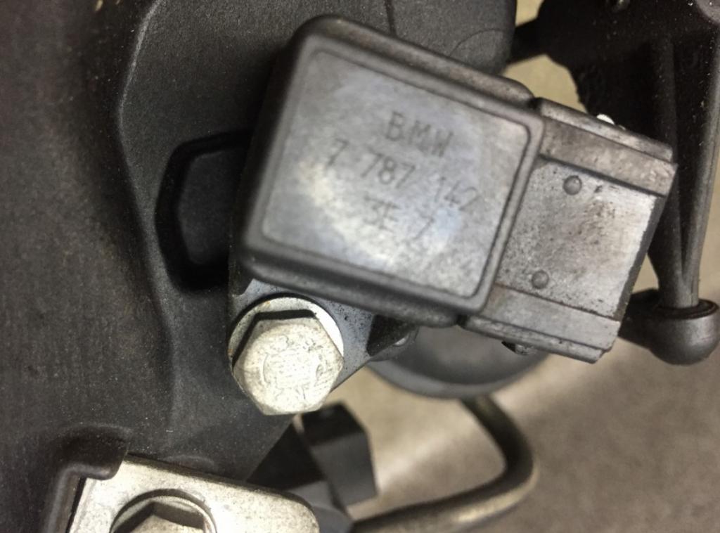 Potrubie sacie, sanie BMW E46 E39 M57  7789247