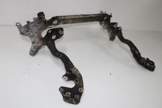 AUDI A5 8T A4 B8 výztuha motora 8T0399315G