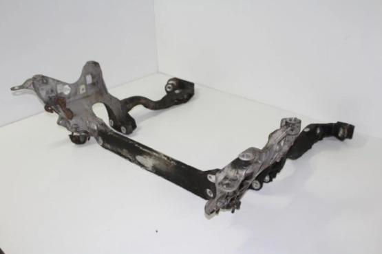 AUDI A5 8T A4 B8 výztuha motora 8T0399315G