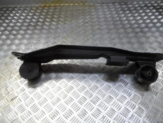 Držiak Uchytenie Motor SUZUKI SX4 SX-4: 1.6