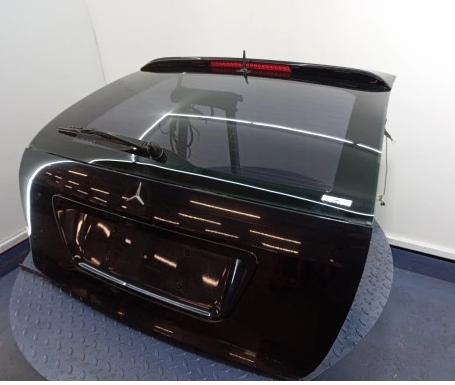MERCEDES C W203 Combi kapota kufra zad 768