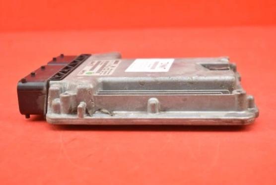 MITSUBISHI LANCER 8 VIII 2.0 DiD riadiaca jednotka motora 0281014586