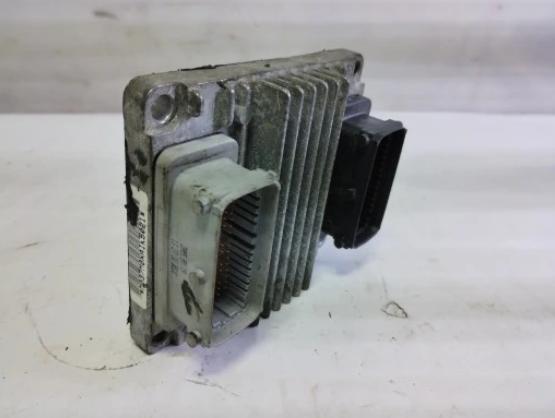 CHEVROLET EVANDA Riadiaca jednotka motora 12211619