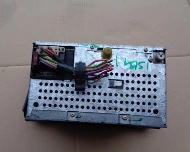 FIAT STILO RADIO 735296994  --KOD NEMAME--